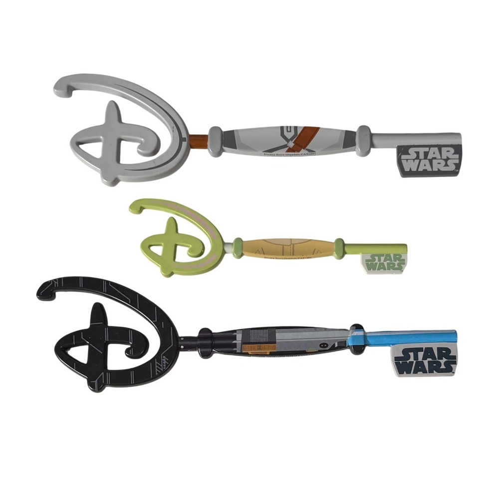 Disney Store Star Wars Collectible Key Set Ahsoka Tano Grogu Darth Vader 3 Pack